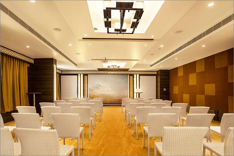Hotel Aadrika Chikmagalūr Екстериор снимка