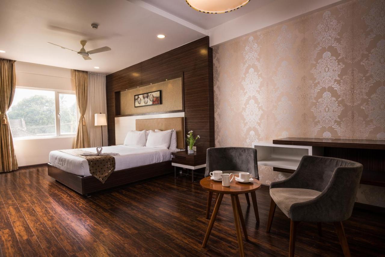 Hotel Aadrika Chikmagalūr Екстериор снимка