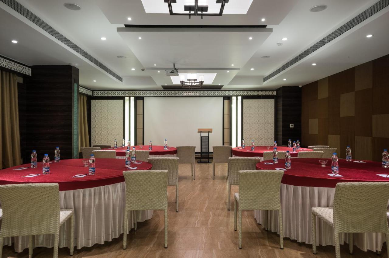 Hotel Aadrika Chikmagalūr Екстериор снимка