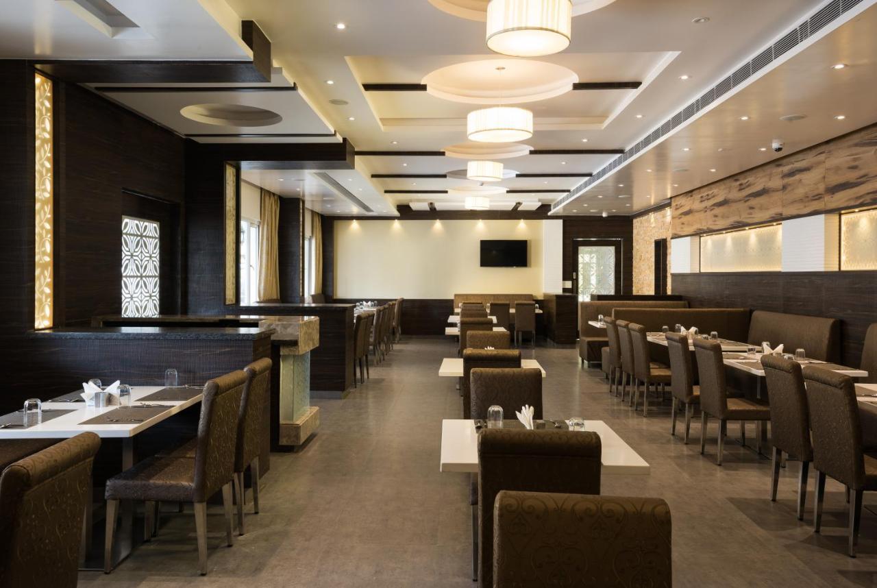 Hotel Aadrika Chikmagalūr Екстериор снимка
